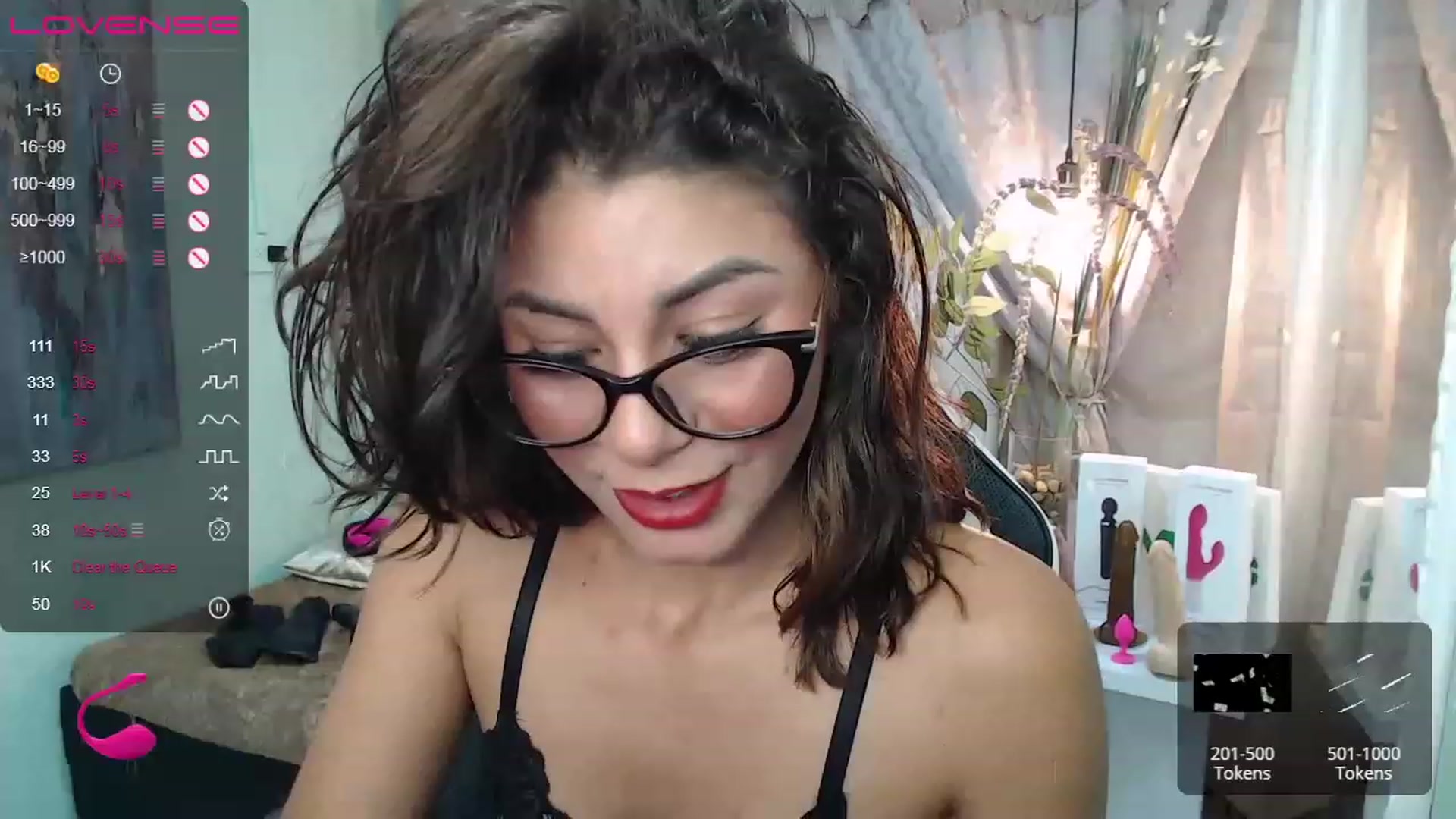 Gallery image thumbnail from Sara__Ruiz's myfreecams stream on, 05/20/2023, 15:18 image 13 of 20