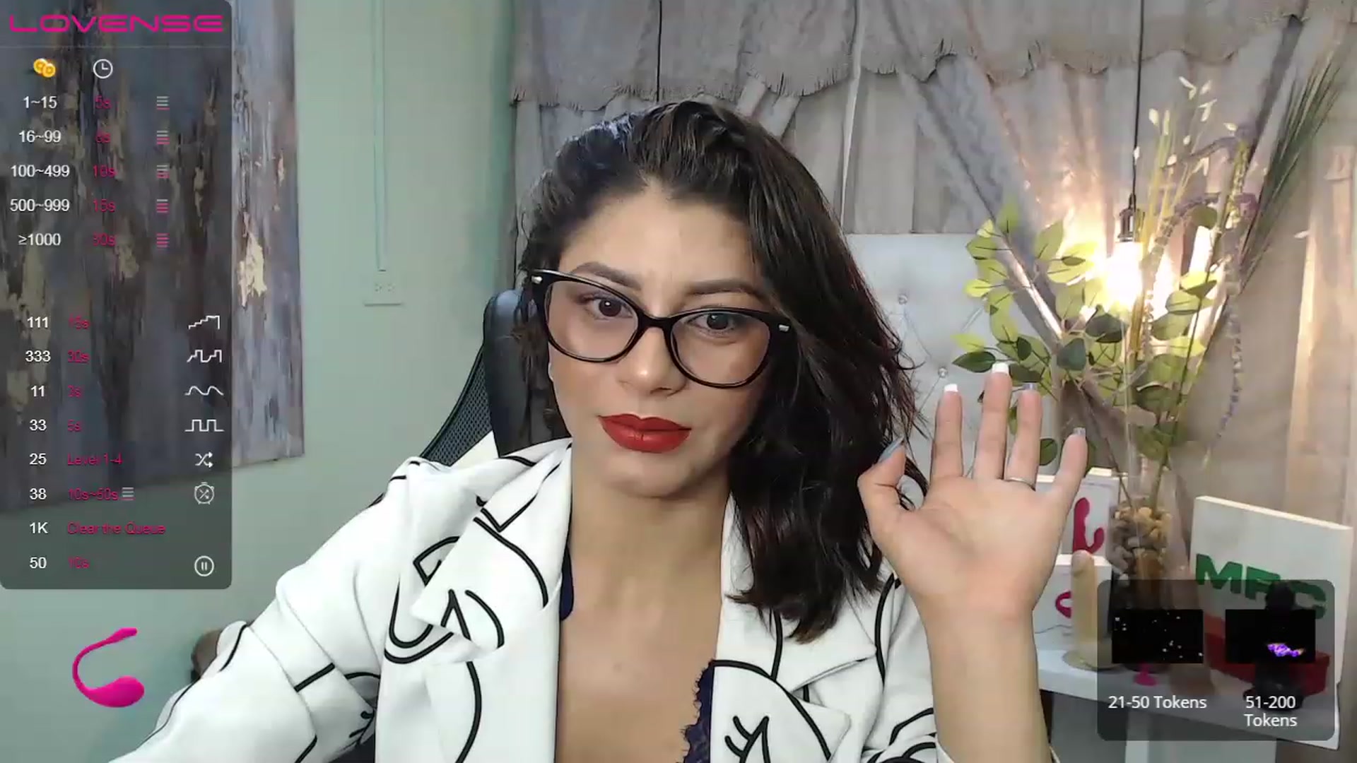 Gallery image thumbnail from Sara__Ruiz's myfreecams stream on, 05/27/2023, 14:21 image 10 of 20