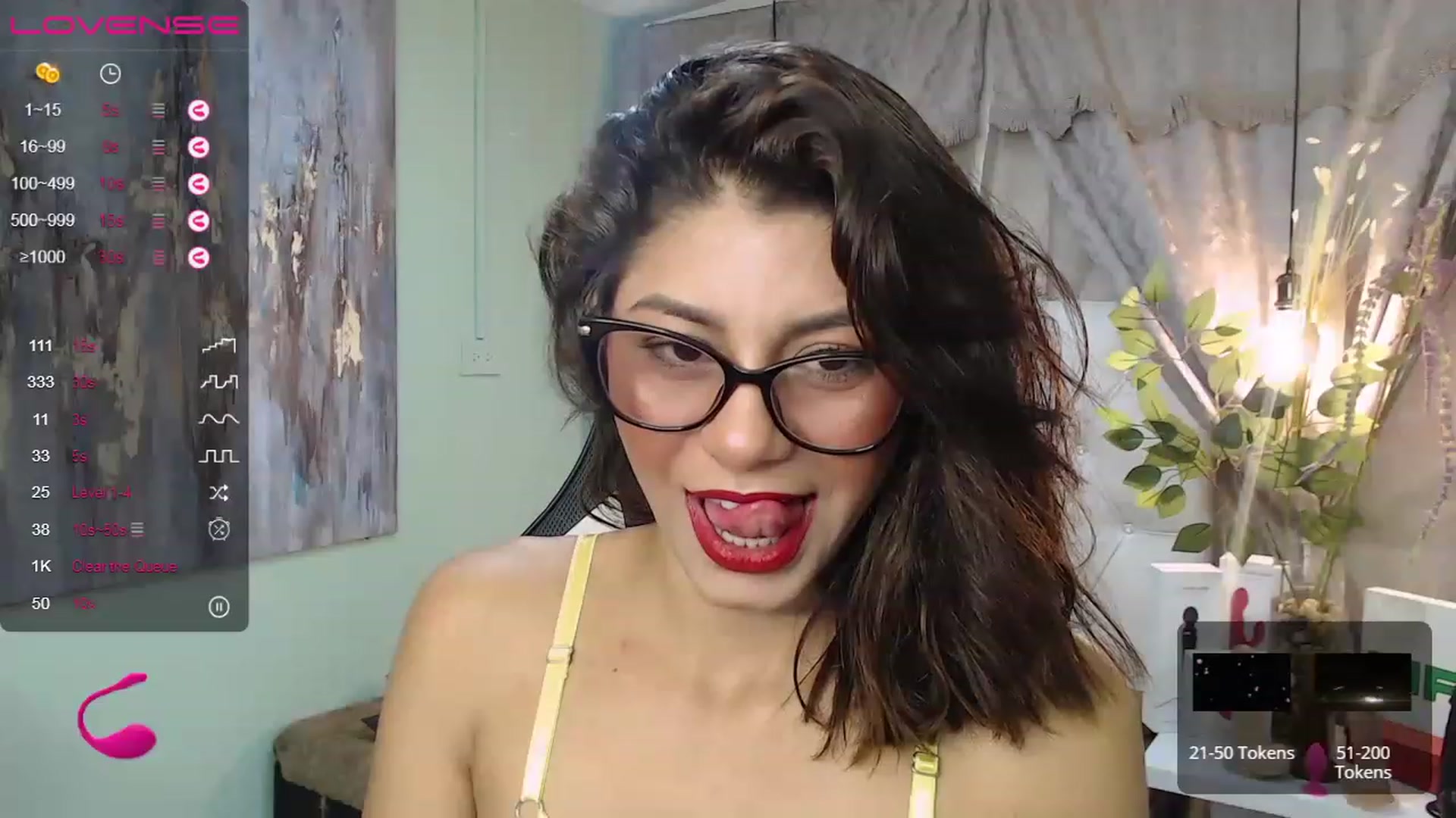 Gallery image thumbnail from Sara__Ruiz's myfreecams stream on, 05/29/2023, 15:11 image 5 of 20