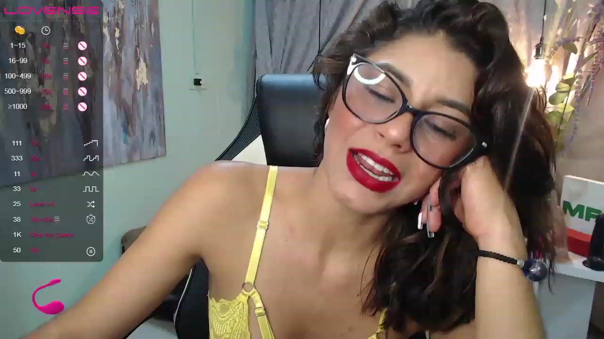 Gallery image thumbnail from Sara__Ruiz's myfreecams stream on, 05/29/2023, 15:22 image 5 of 20