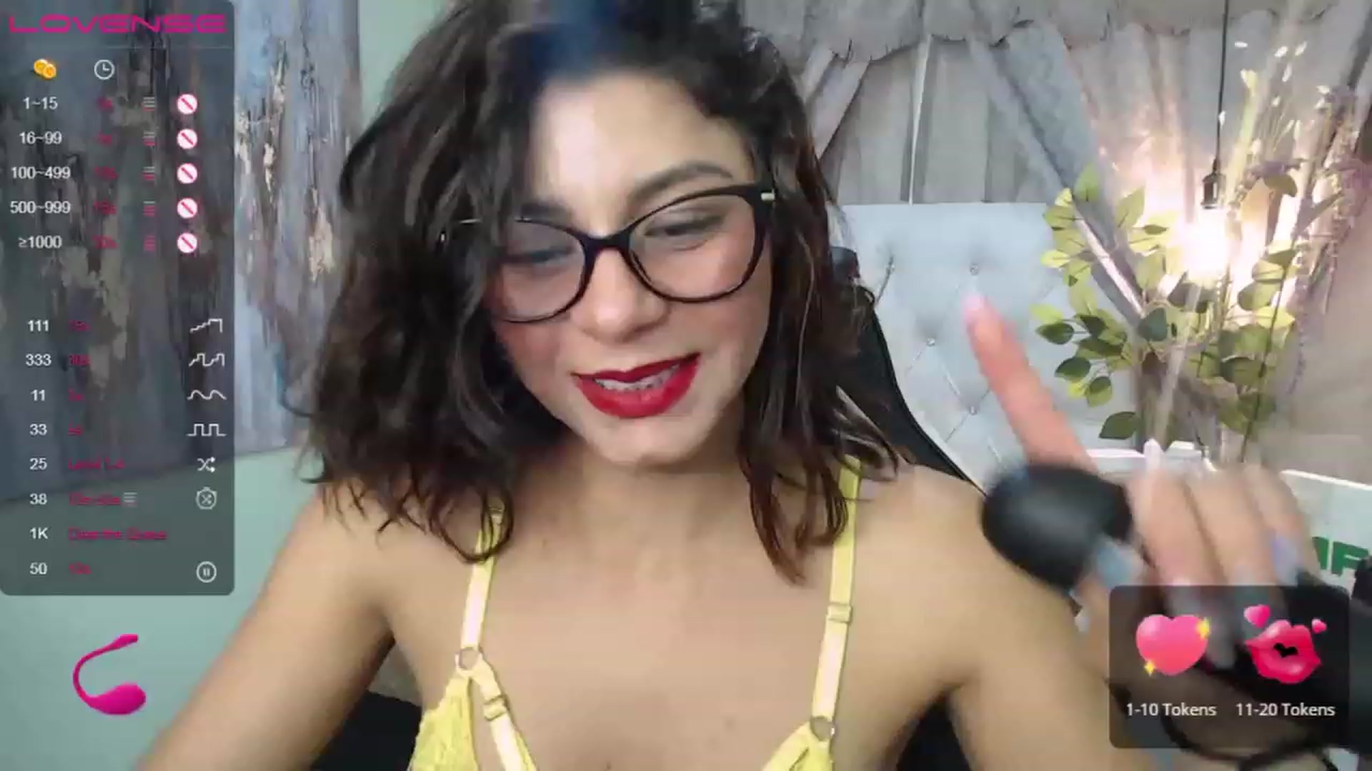 Gallery image thumbnail from Sara__Ruiz's myfreecams stream on, 05/29/2023, 15:22 image 2 of 20