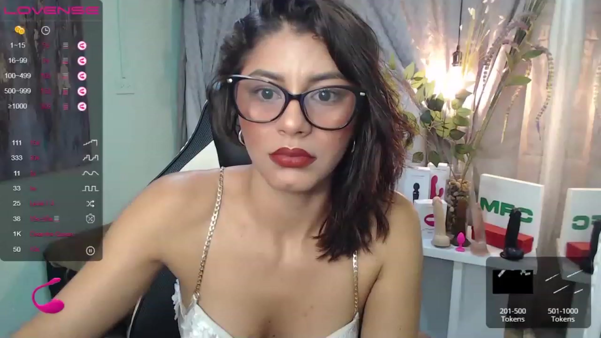Gallery image thumbnail from Sara__Ruiz's myfreecams stream on, 05/31/2023, 14:43 image 7 of 20