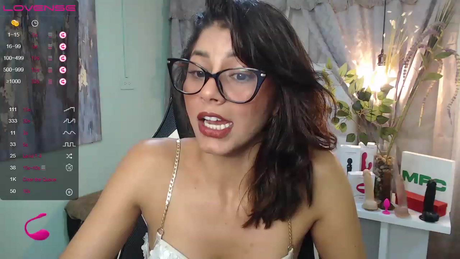 Gallery image thumbnail from Sara__Ruiz's myfreecams stream on, 05/31/2023, 16:32 image 2 of 20