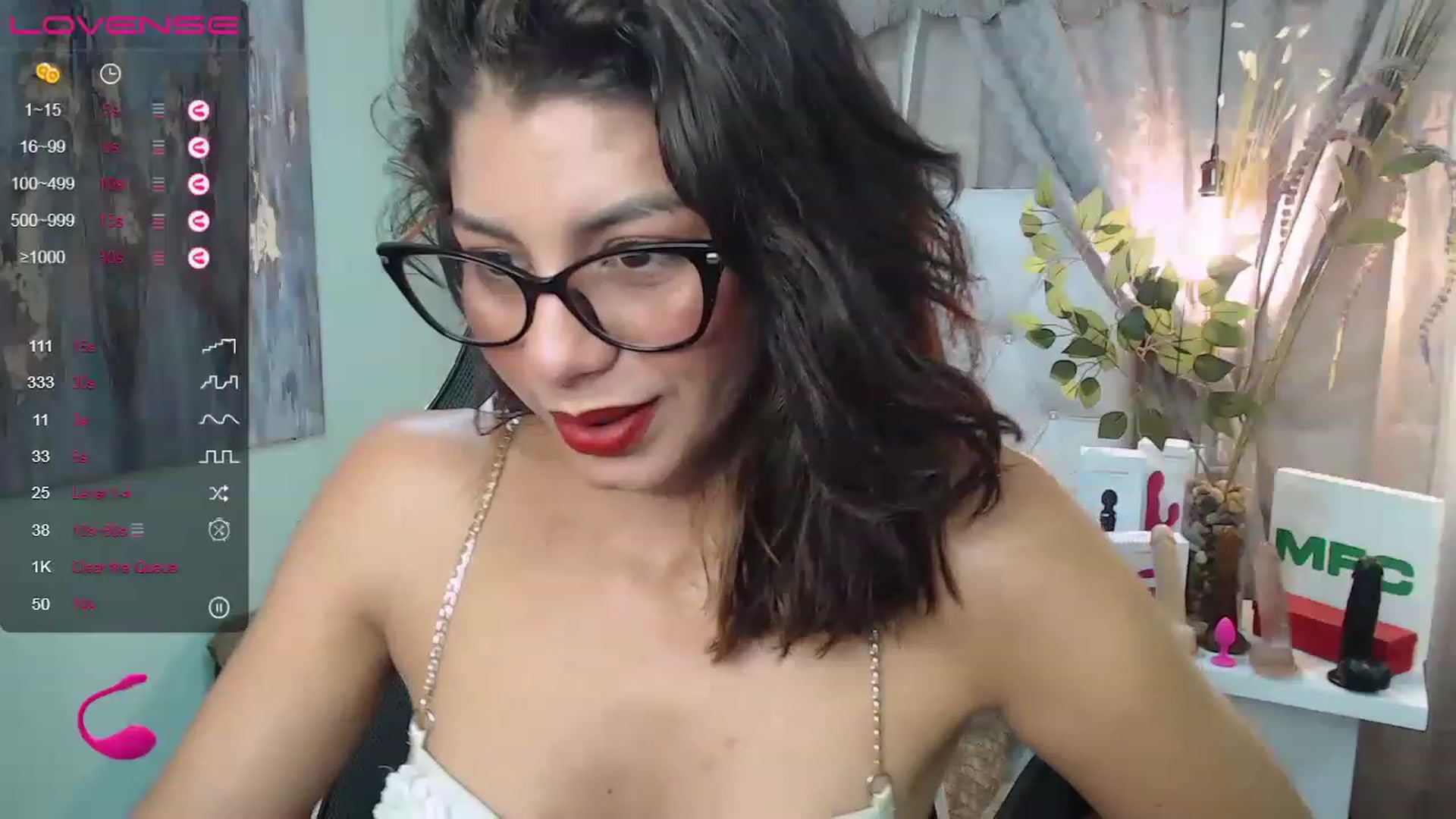 Gallery image thumbnail from Sara__Ruiz's myfreecams stream on, 05/31/2023, 16:32 image 6 of 20