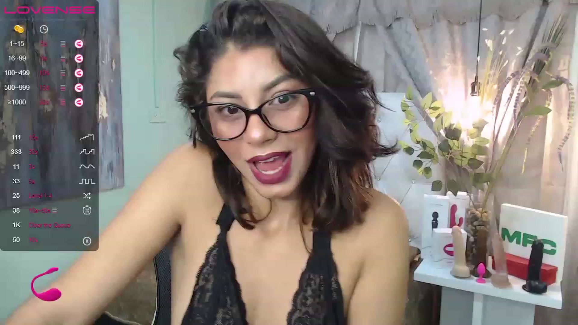 Gallery image thumbnail from Sara__Ruiz's myfreecams stream on, 06/03/2023, 14:06 image 10 of 20
