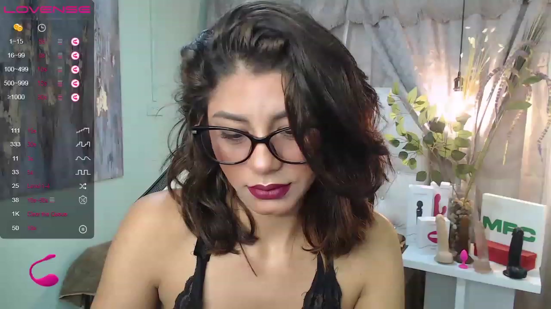 Gallery image thumbnail from Sara__Ruiz's myfreecams stream on, 06/03/2023, 14:06 image 2 of 20