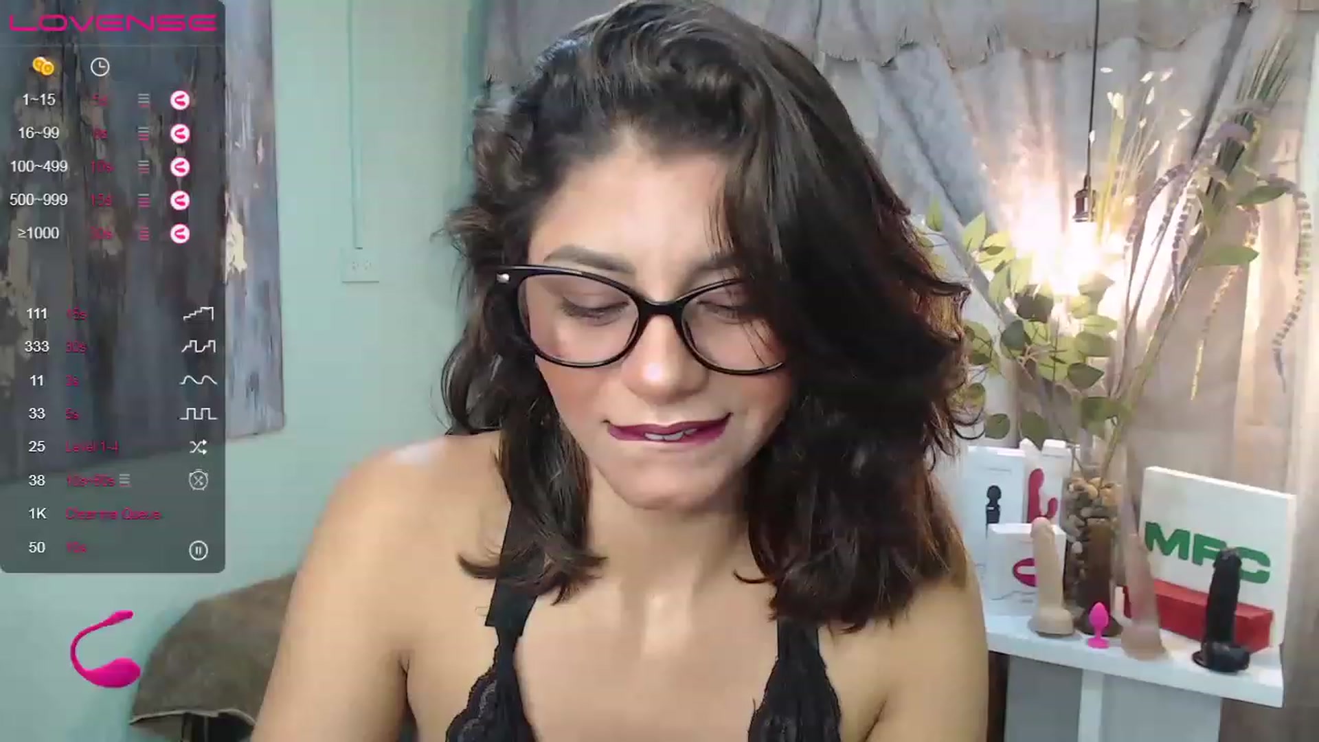 Gallery image thumbnail from Sara__Ruiz's myfreecams stream on, 06/03/2023, 14:06 image 9 of 20