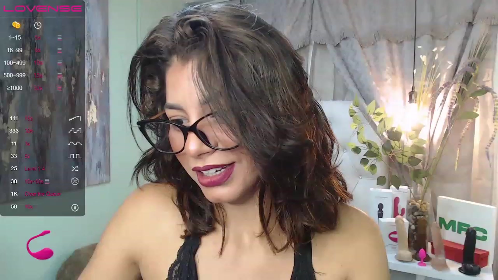 Gallery image thumbnail from Sara__Ruiz's myfreecams stream on, 06/03/2023, 15:21 image 11 of 20