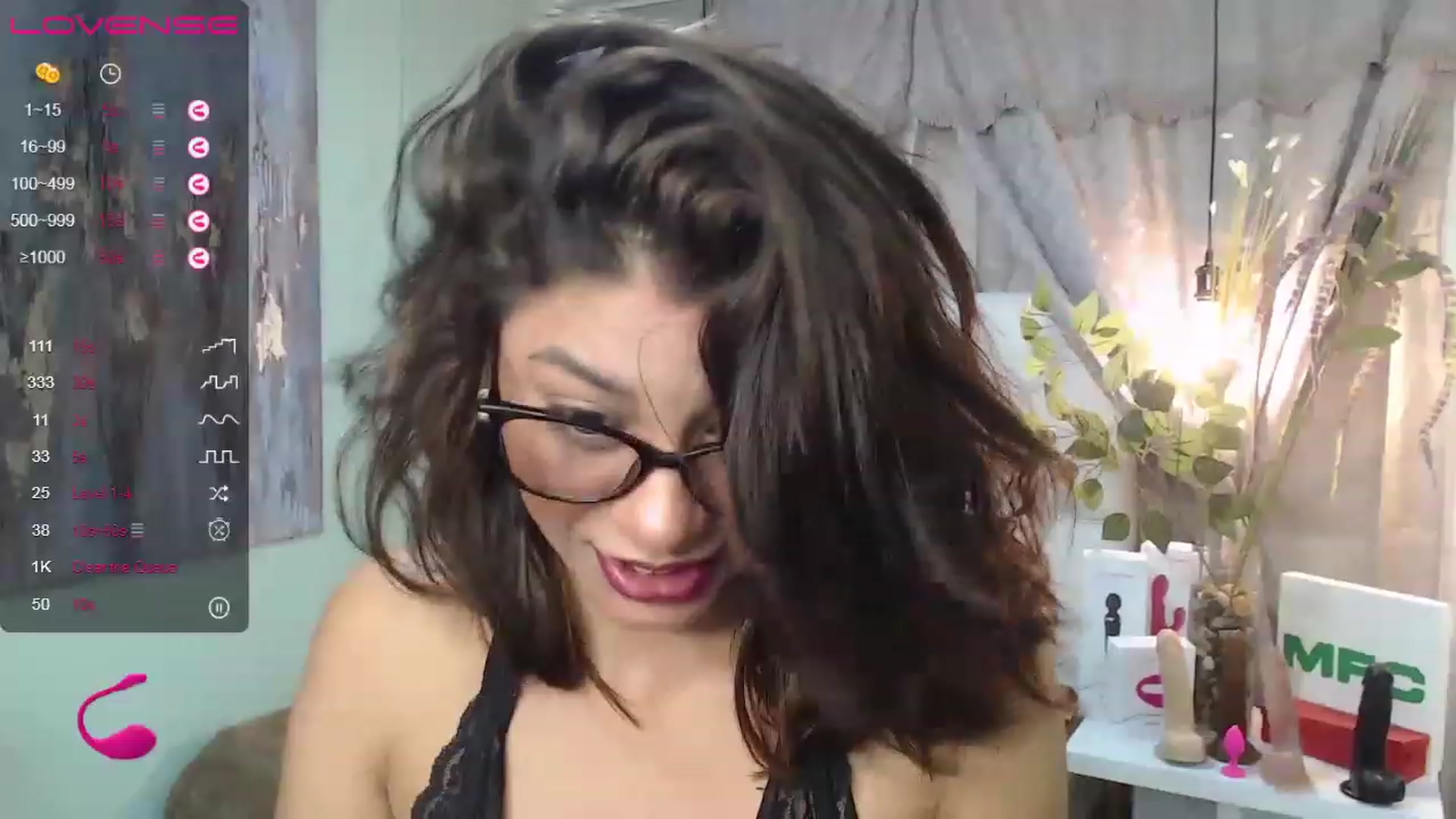 Gallery image thumbnail from Sara__Ruiz's myfreecams stream on, 06/03/2023, 15:21 image 13 of 20