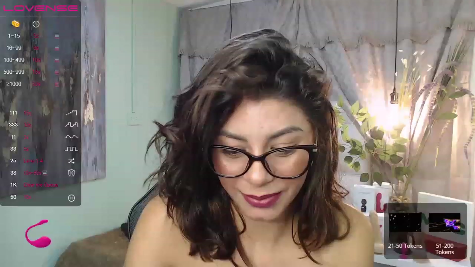 Gallery image thumbnail from Sara__Ruiz's myfreecams stream on, 06/03/2023, 17:07 image 13 of 20