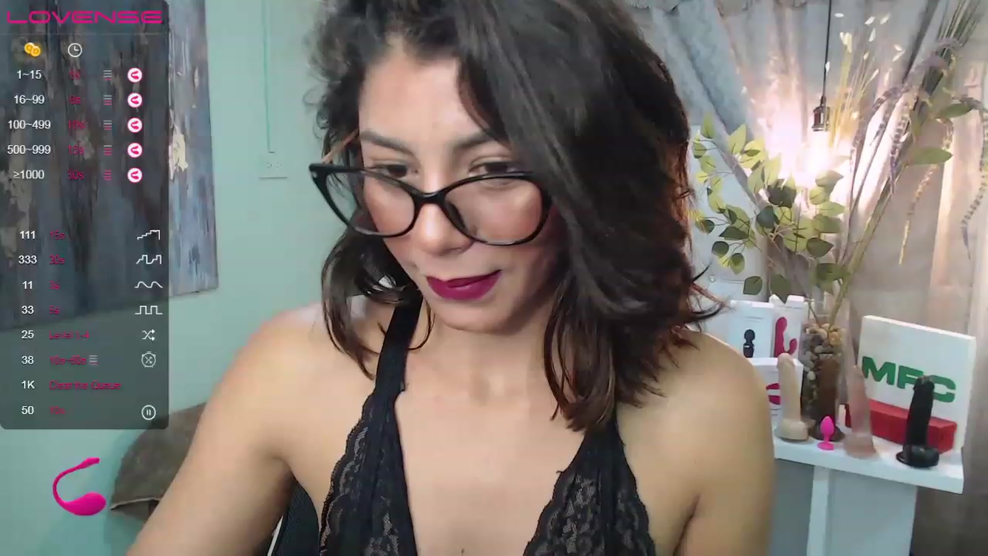 Gallery image thumbnail from Sara__Ruiz's myfreecams stream on, 06/03/2023, 17:07 image 1 of 20