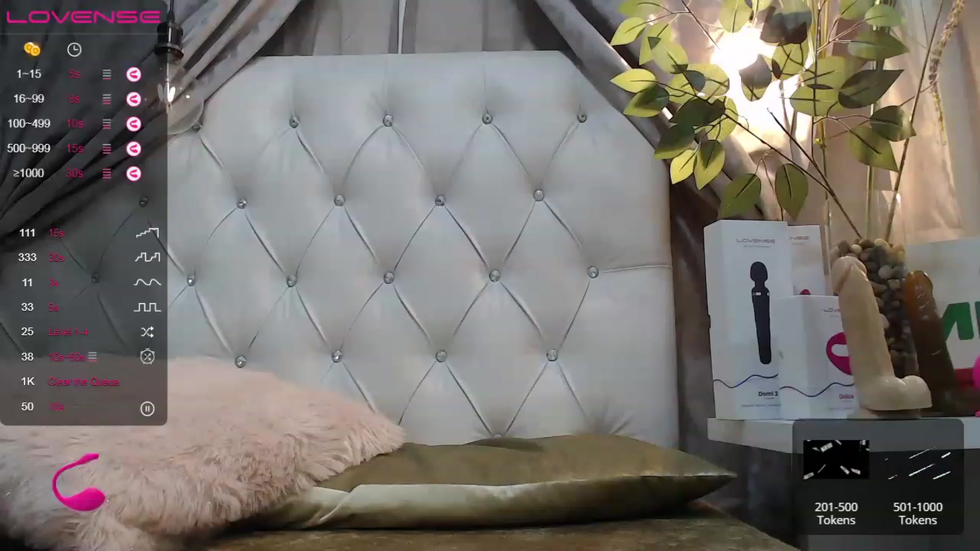 Gallery image thumbnail from Sara__Ruiz's myfreecams stream on, 06/03/2023, 17:07 image 9 of 20