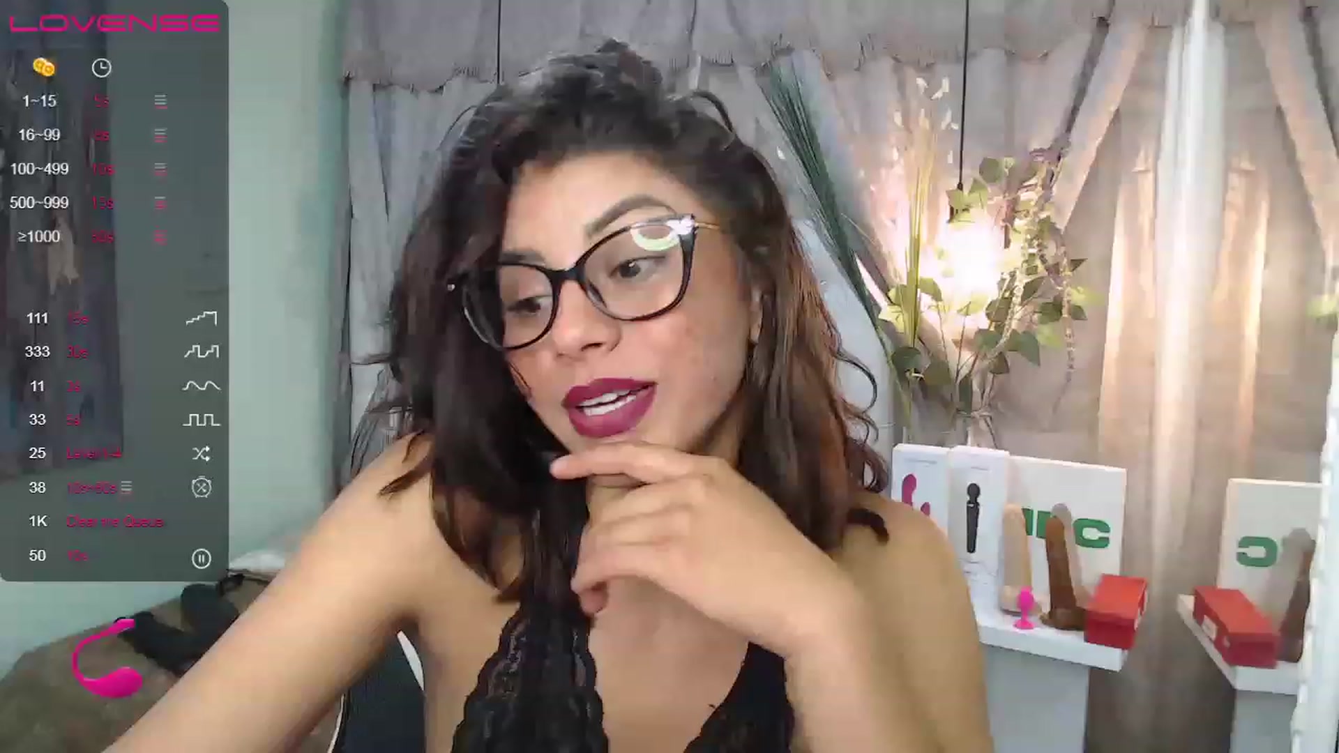 Gallery image thumbnail from Sara__Ruiz's myfreecams stream on, 06/03/2023, 18:03 image 18 of 20