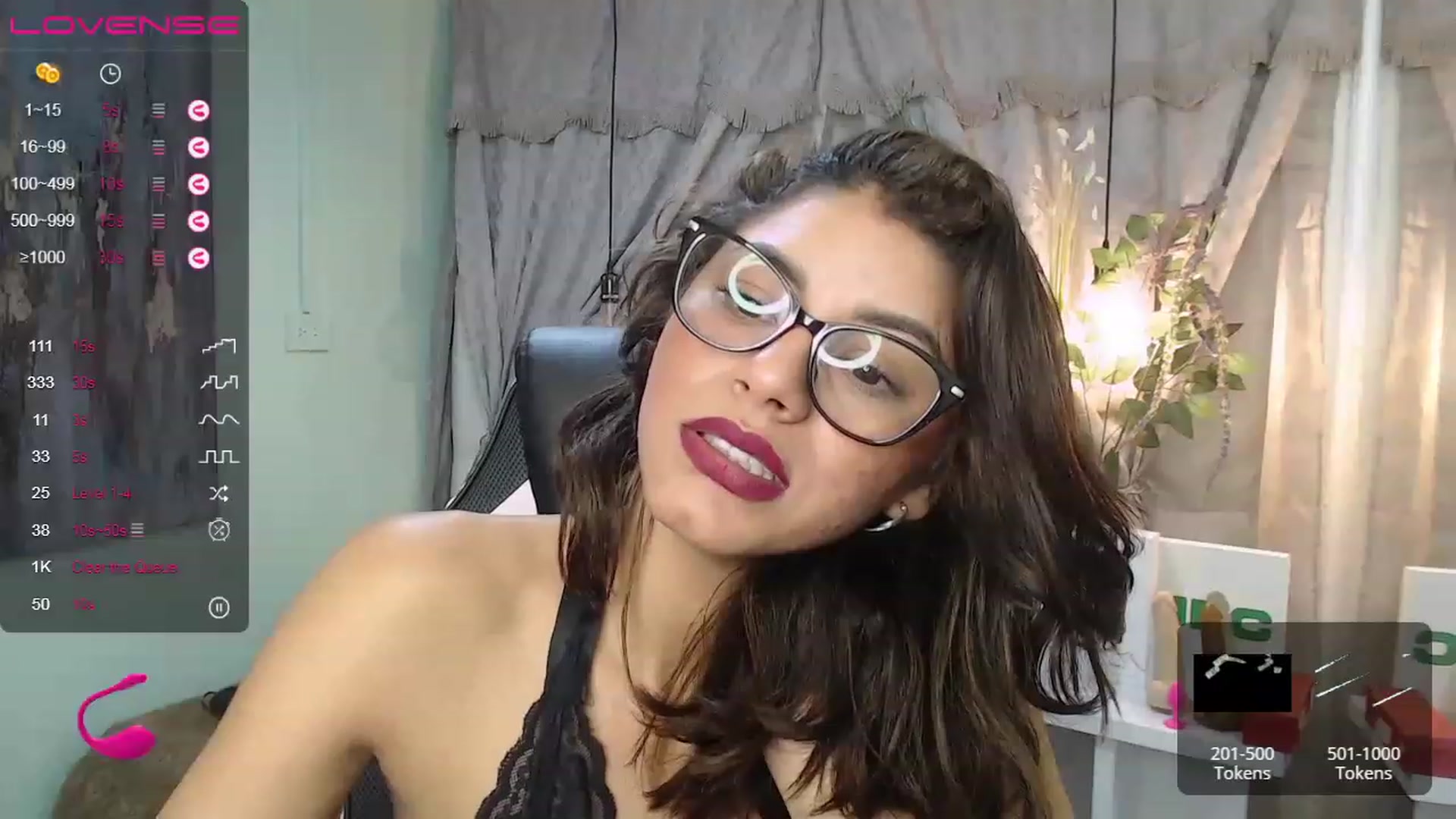Gallery image thumbnail from Sara__Ruiz's myfreecams stream on, 06/03/2023, 18:03 image 11 of 20