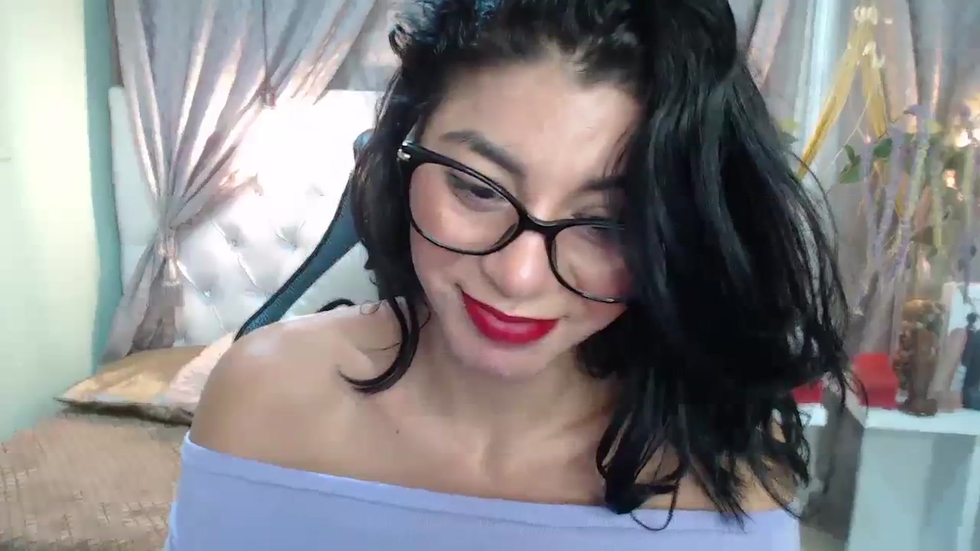 Gallery image thumbnail from Sara__Ruiz's myfreecams stream on, 08/19/2023, 15:47 image 17 of 20
