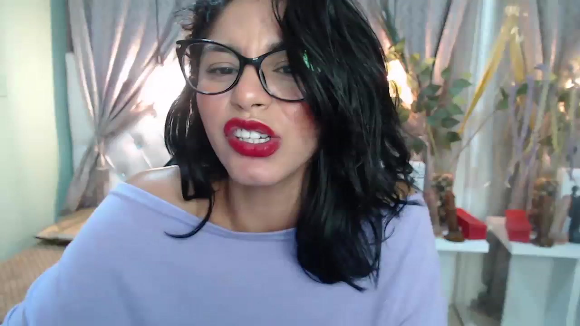 Gallery image thumbnail from Sara__Ruiz's myfreecams stream on, 08/19/2023, 15:47 image 11 of 20