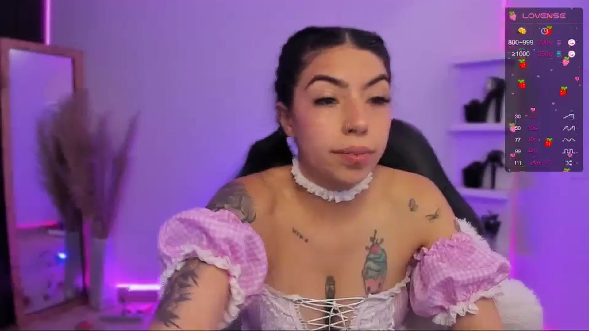 Gallery image thumbnail from SaraaDesire's myfreecams stream on, 03/16/2024, 16:32 image 7 of 20
