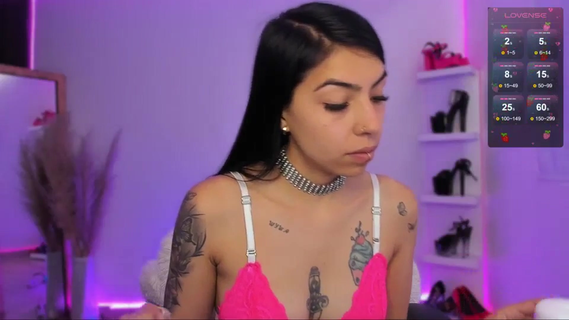 Gallery image thumbnail from SaraaDesire's myfreecams stream on, 03/18/2024, 17:02 image 4 of 20