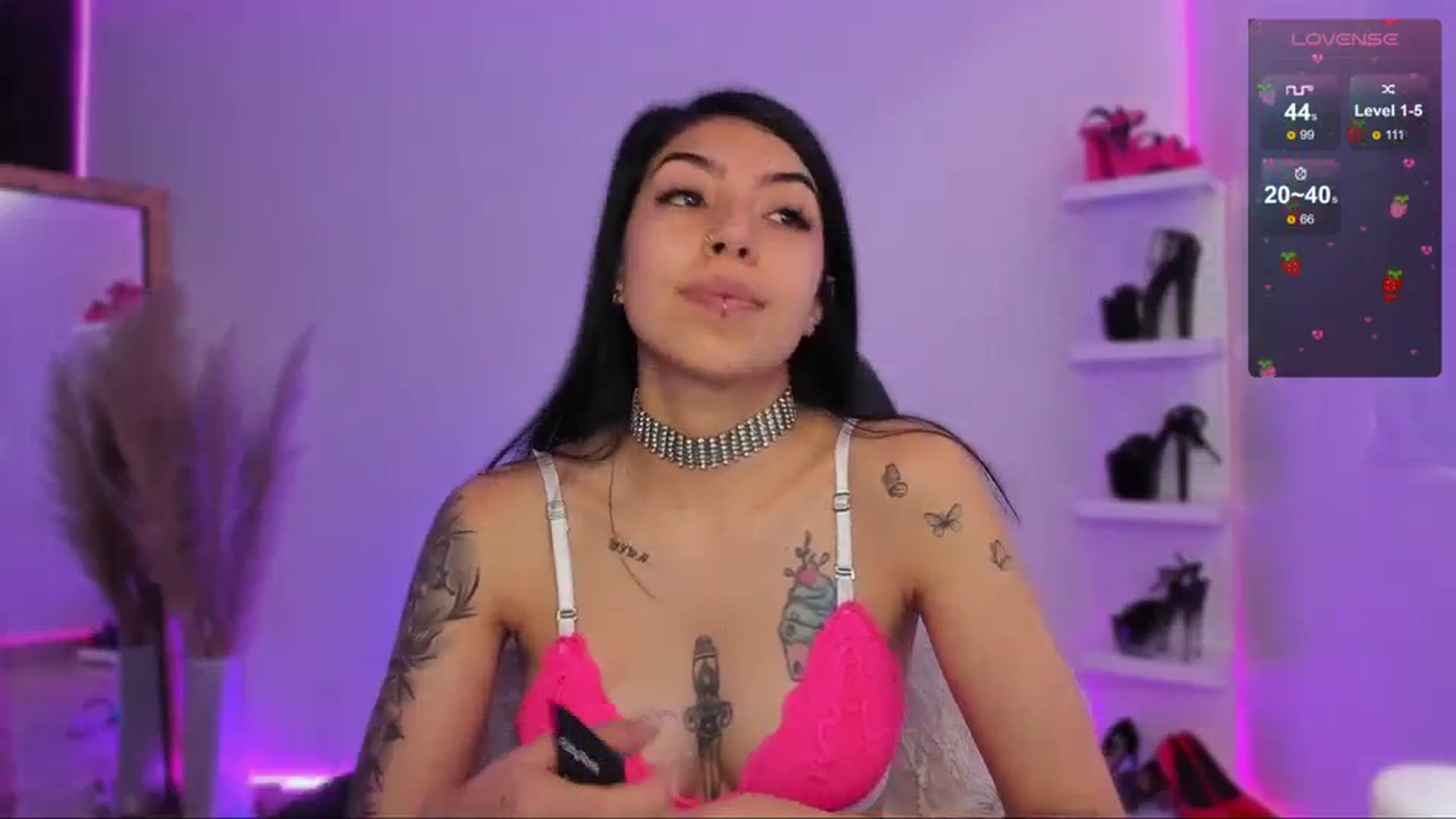 Gallery image thumbnail from SaraaDesire's myfreecams stream on, 03/18/2024, 17:02 image 5 of 20