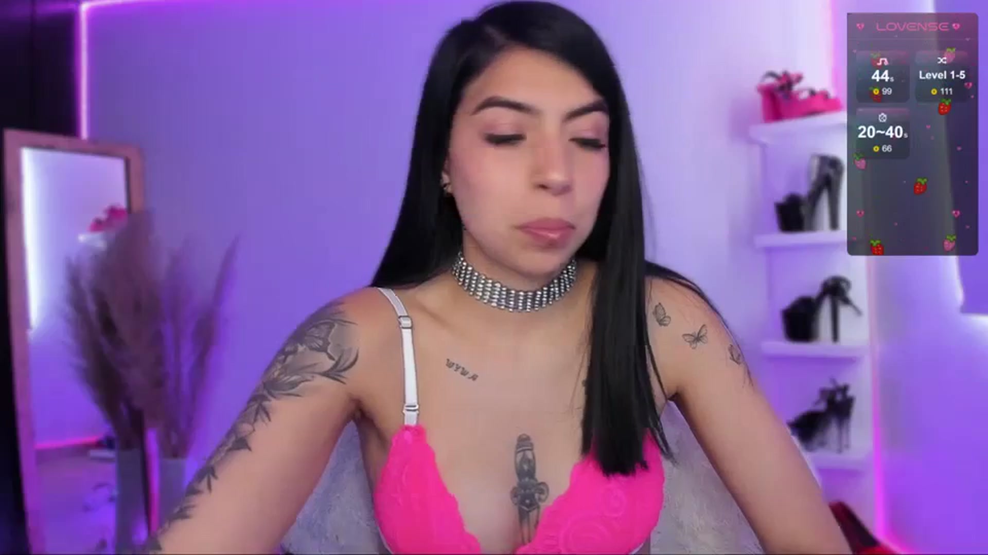 Gallery image thumbnail from SaraaDesire's myfreecams stream on, 03/18/2024, 18:07 image 4 of 20