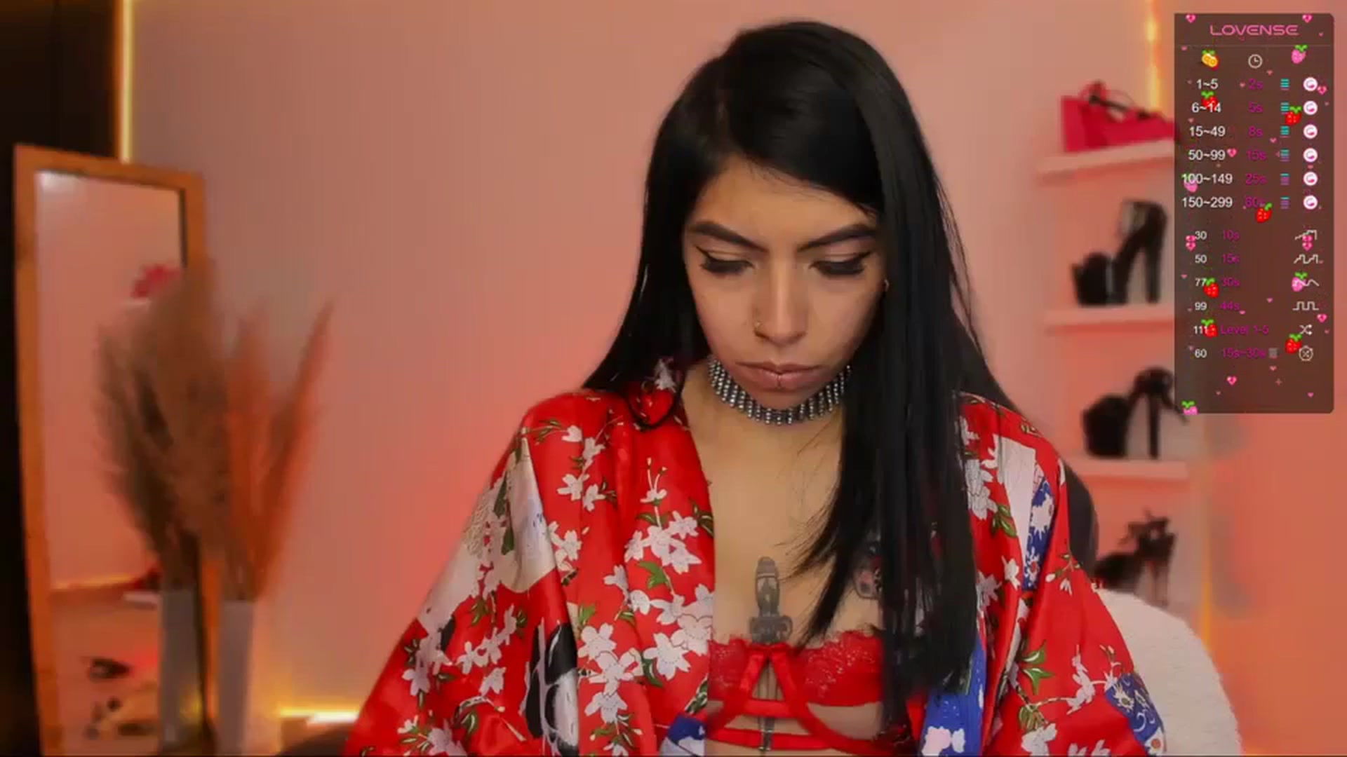 Gallery image thumbnail from SaraaDesire's myfreecams stream on, 03/20/2024, 16:10 image 15 of 20
