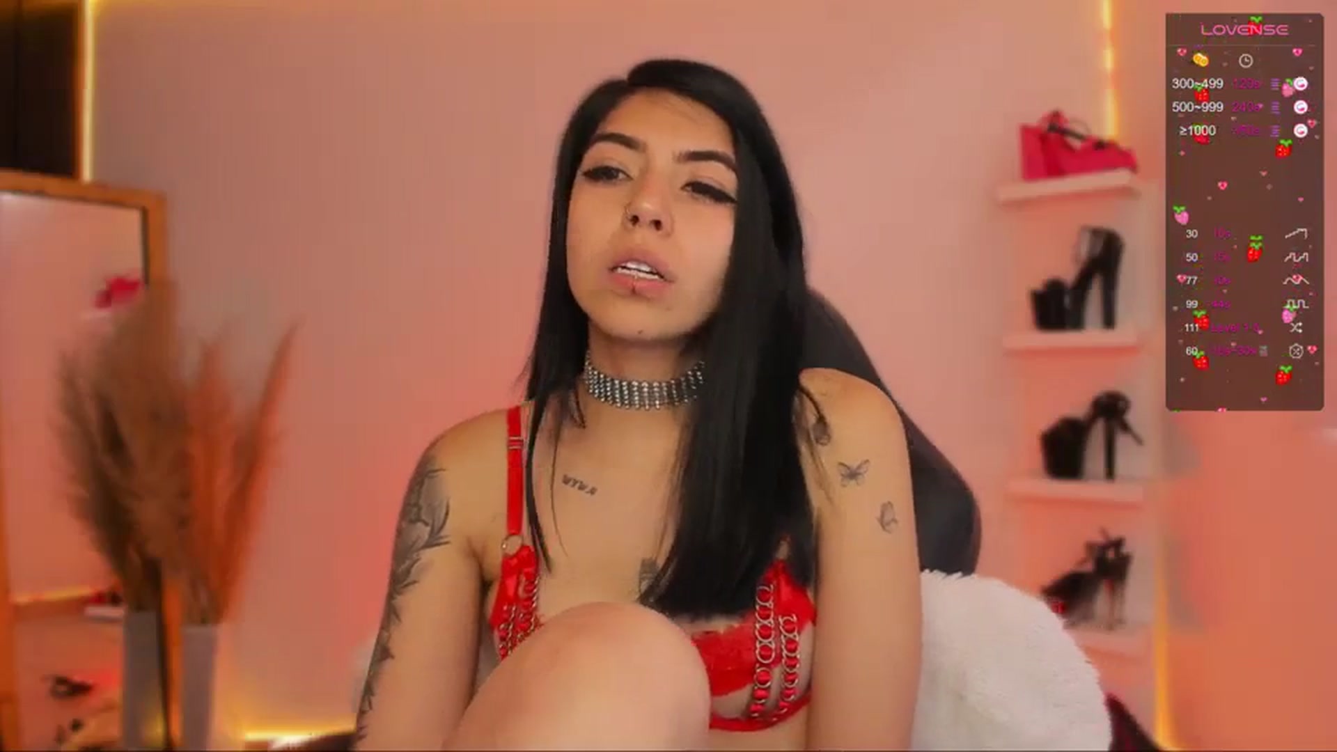 Gallery image thumbnail from SaraaDesire's myfreecams stream on, 03/20/2024, 16:10 image 3 of 20