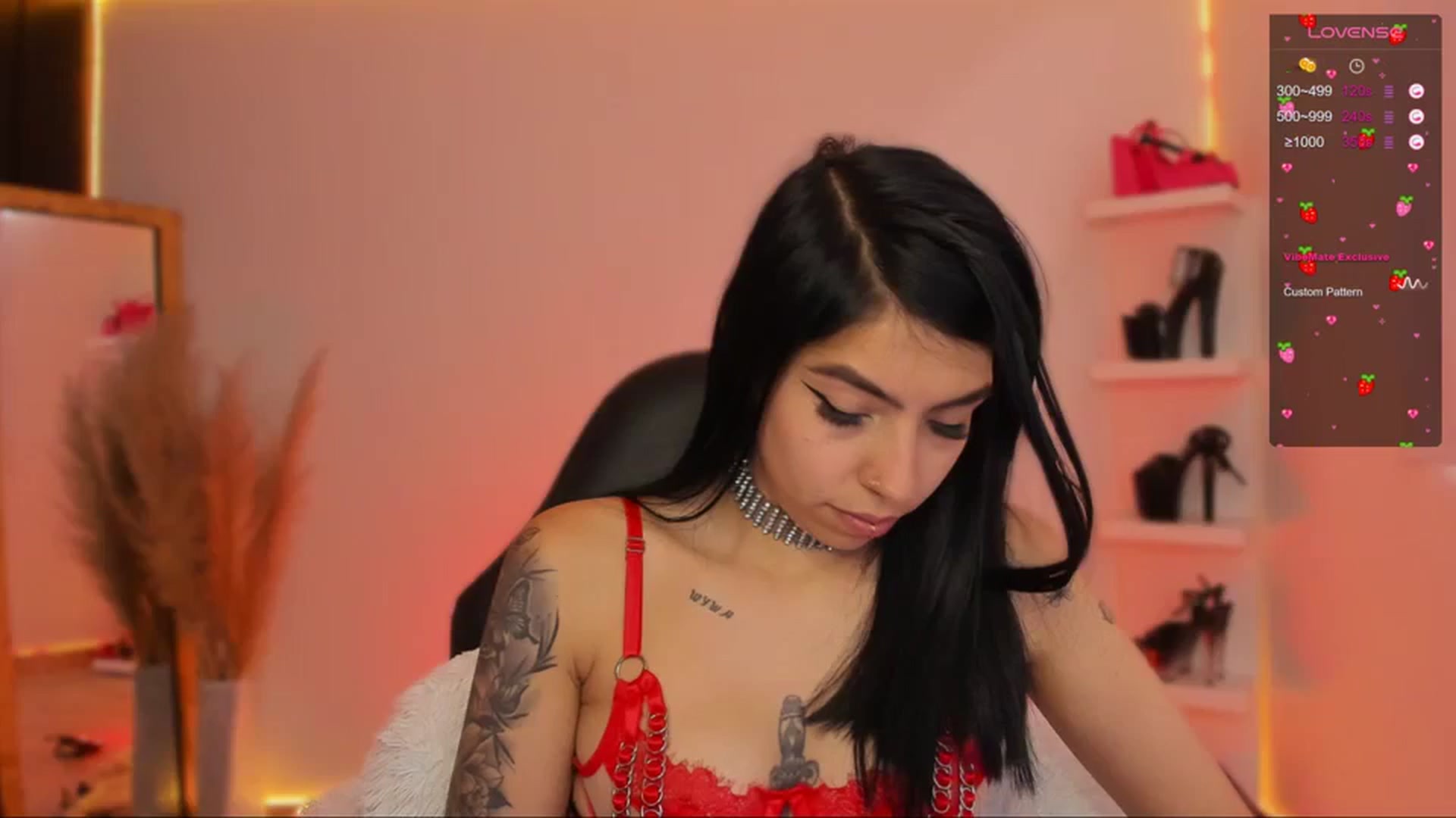 Gallery image thumbnail from SaraaDesire's myfreecams stream on, 03/20/2024, 16:10 image 6 of 20