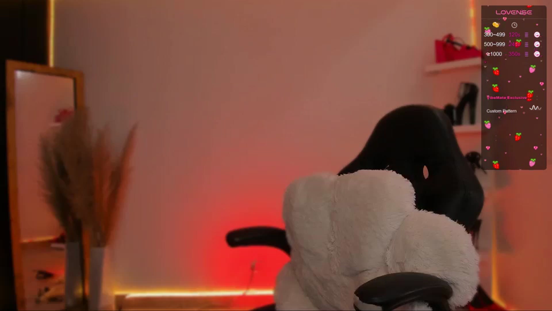 Gallery image thumbnail from SaraaDesire's myfreecams stream on, 03/20/2024, 16:10 image 18 of 20