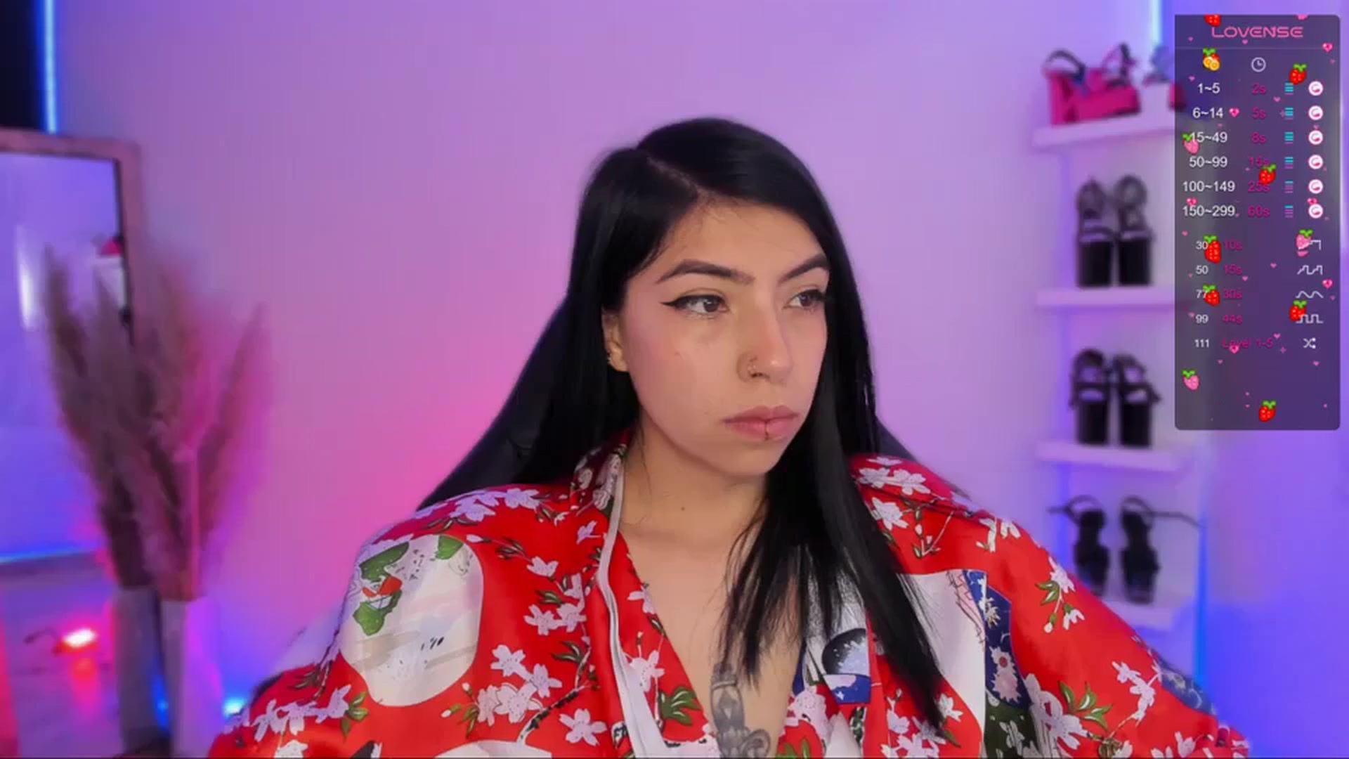 Gallery image thumbnail from SaraaDesire's myfreecams stream on, 03/27/2024, 15:19 image 8 of 20