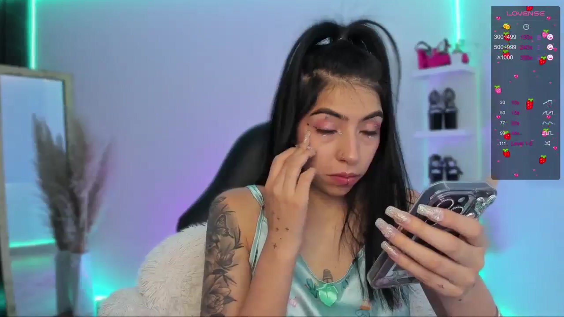 Gallery image thumbnail from SaraaDesire's myfreecams stream on, 03/28/2024, 20:49 image 2 of 20