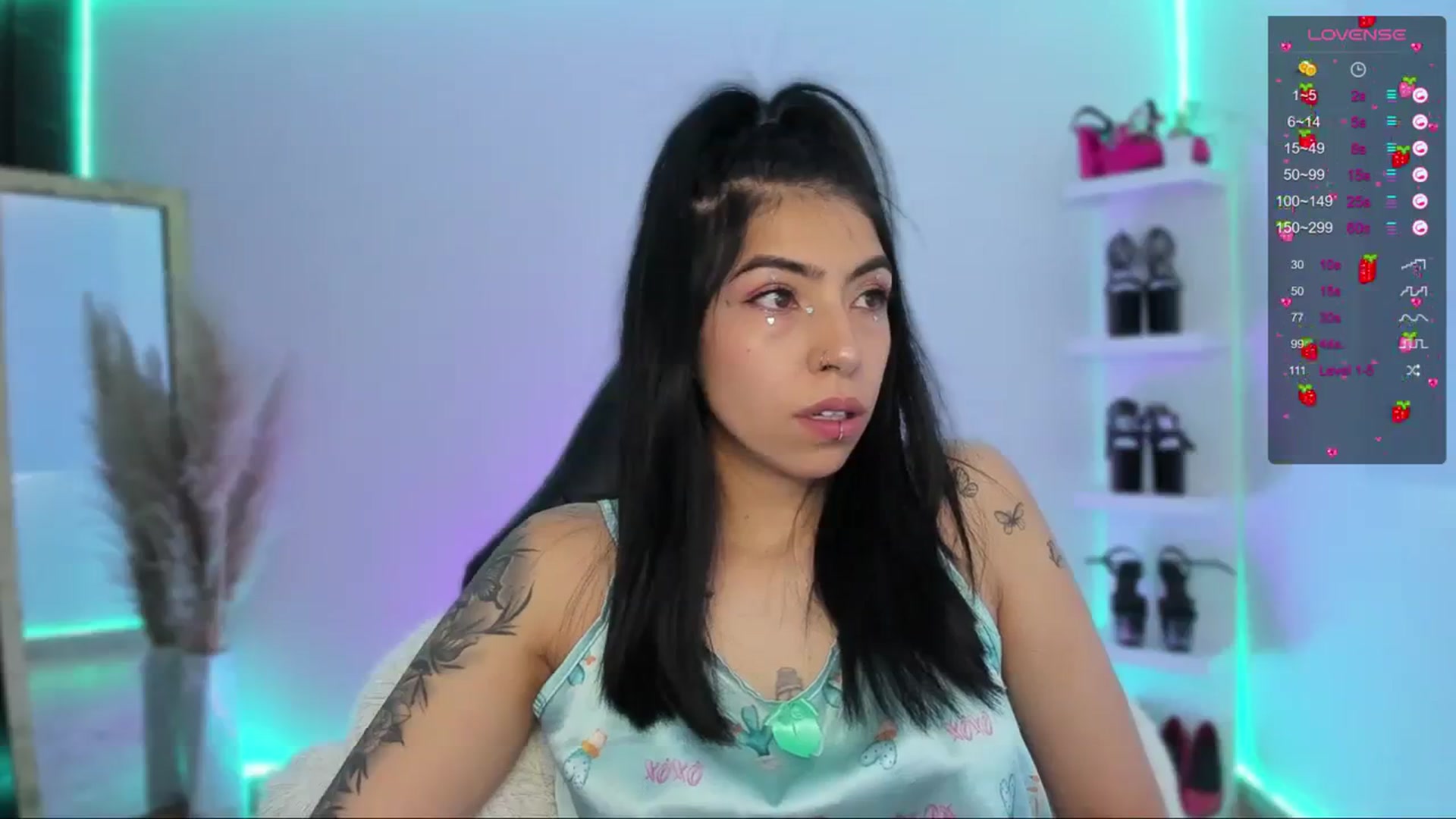 Gallery image thumbnail from SaraaDesire's myfreecams stream on, 03/28/2024, 20:49 image 3 of 20