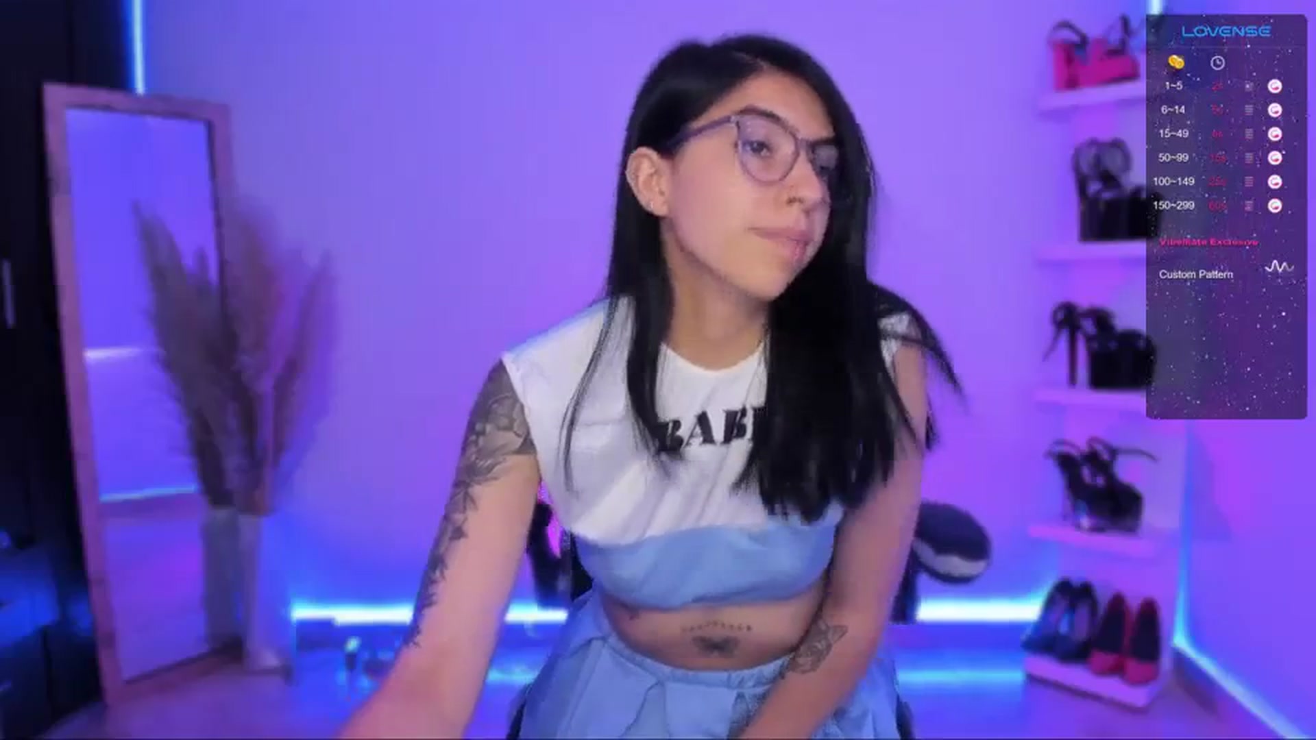 Gallery image thumbnail from SaraaDesire's myfreecams stream on, 04/01/2024, 20:45 image 15 of 20