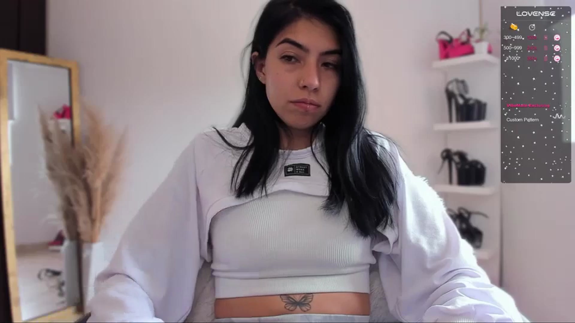 Gallery image thumbnail from SaraaDesire's myfreecams stream on, 04/02/2024, 20:32 image 2 of 20