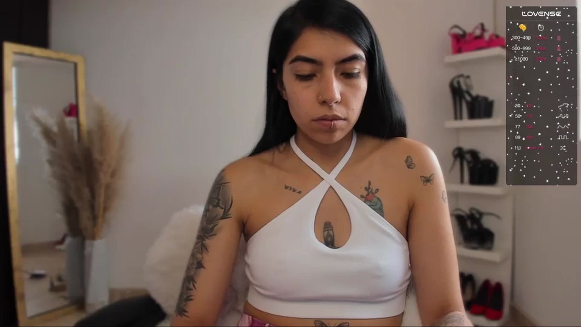 Gallery image thumbnail from SaraaDesire's myfreecams stream on, 04/04/2024, 20:10 image 2 of 20