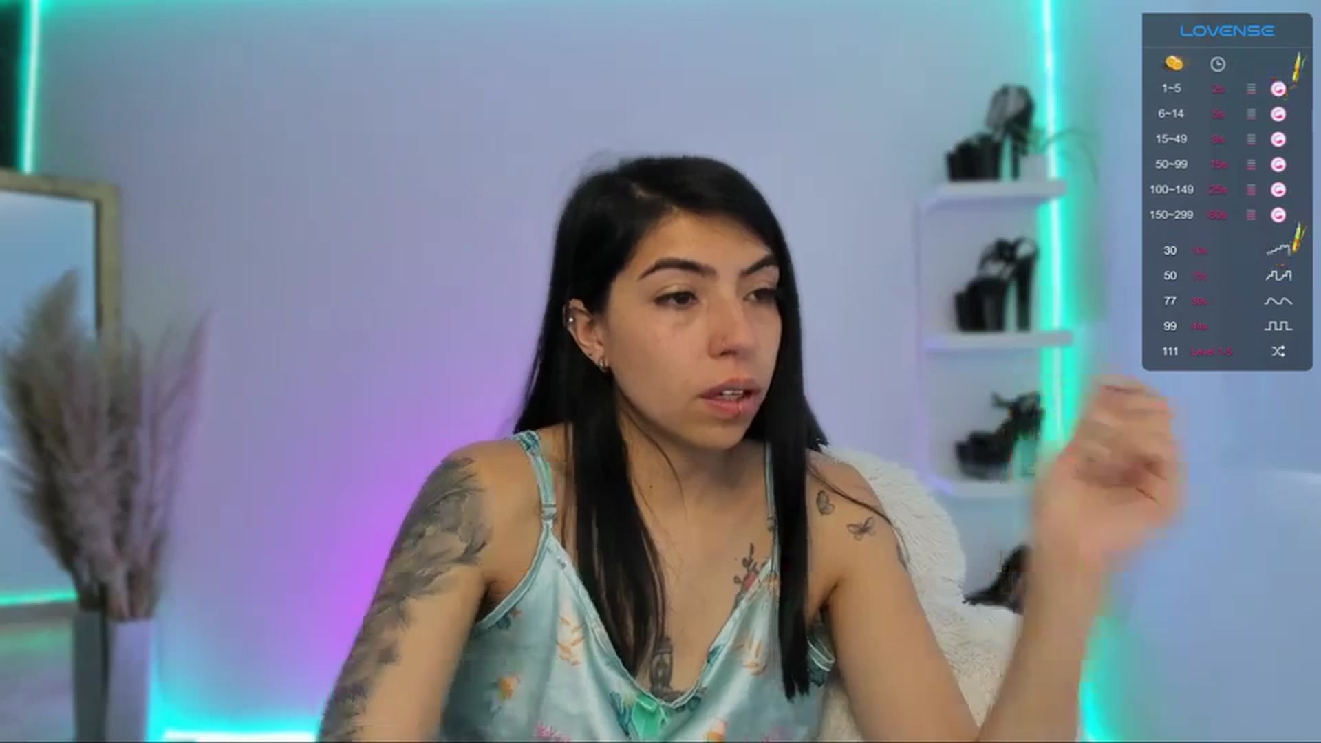 Gallery image thumbnail from SaraaDesire's myfreecams stream on, 04/14/2024, 17:29 image 18 of 20