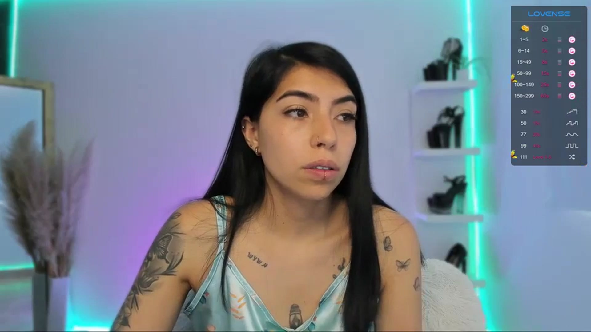 Gallery image thumbnail from SaraaDesire's myfreecams stream on, 04/14/2024, 17:29 image 15 of 20