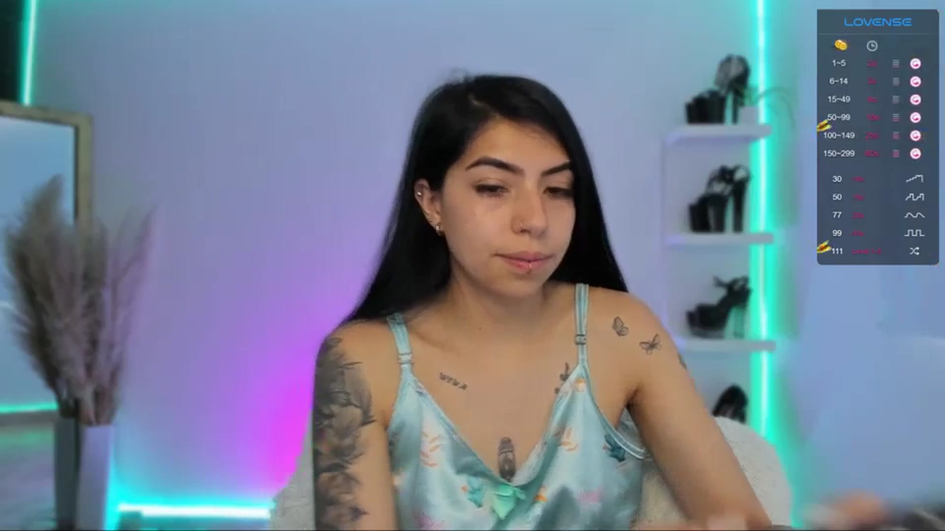 Gallery image thumbnail from SaraaDesire's myfreecams stream on, 04/14/2024, 17:29 image 11 of 20