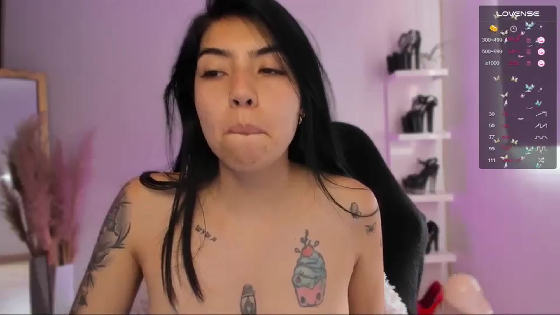Gallery image thumbnail from SaraaDesire's myfreecams stream on, 05/04/2024, 18:52 image 15 of 20