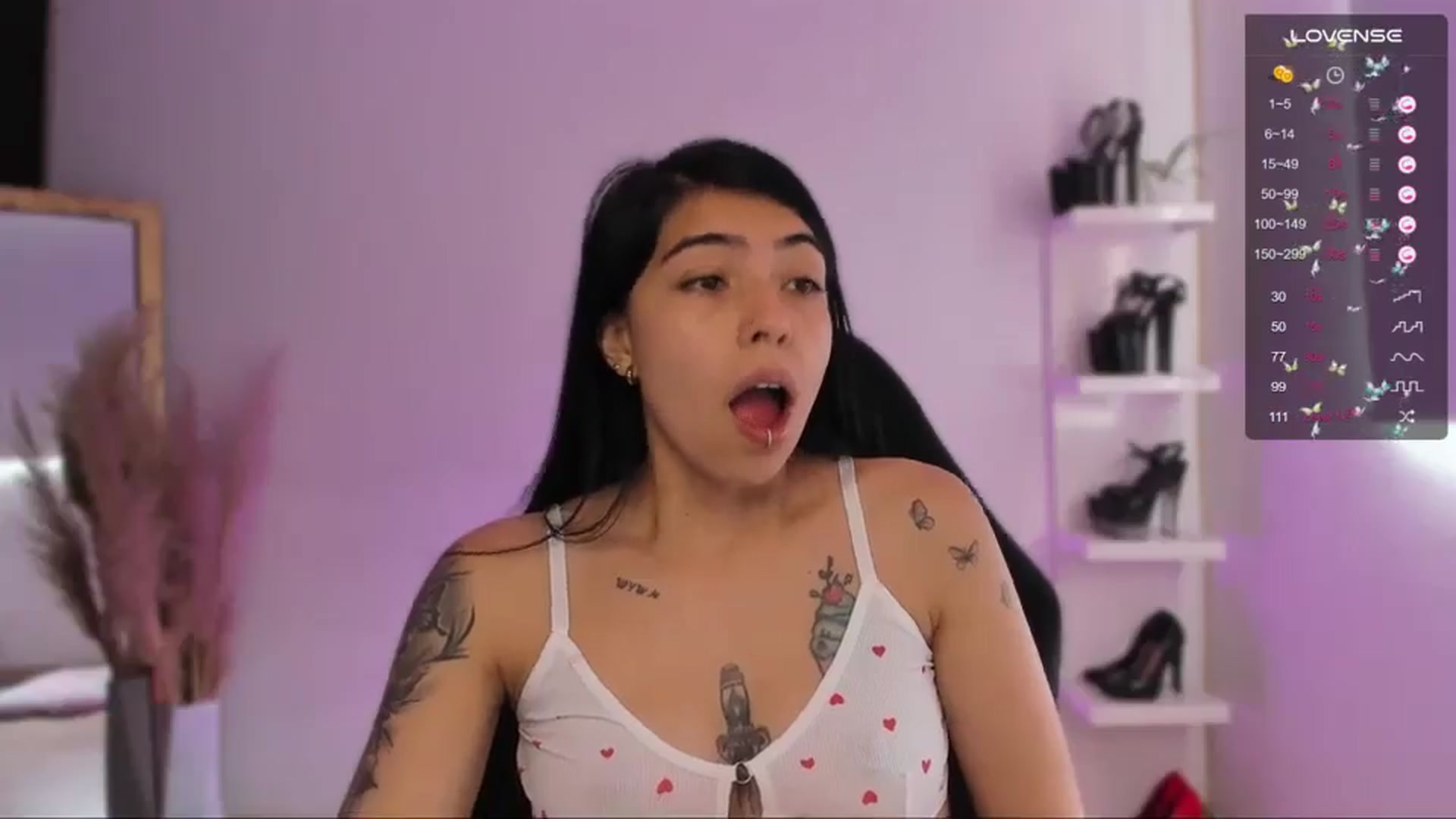 Gallery image thumbnail from SaraaDesire's myfreecams stream on, 05/04/2024, 20:44 image 4 of 20