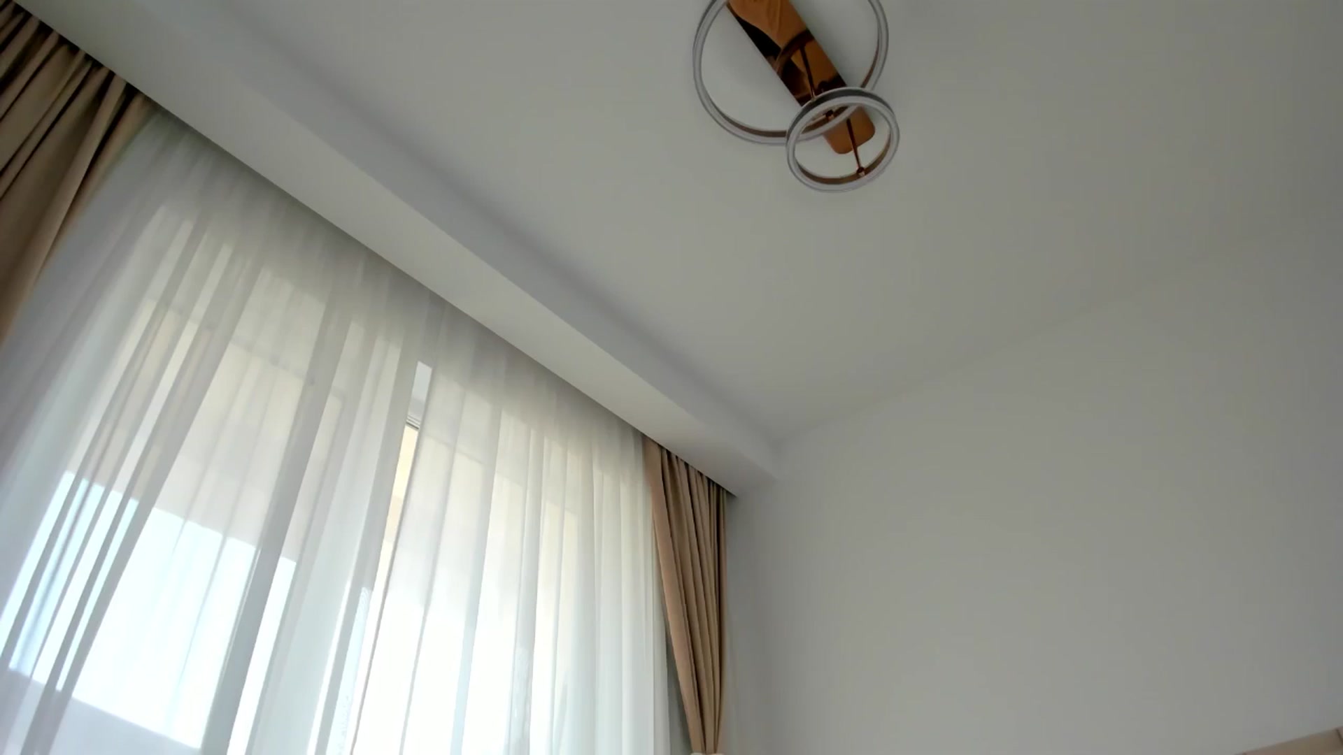 Gallery image thumbnail from Saradiamond01's myfreecams stream on, 08/16/2025, 14:14 image 16 of 20