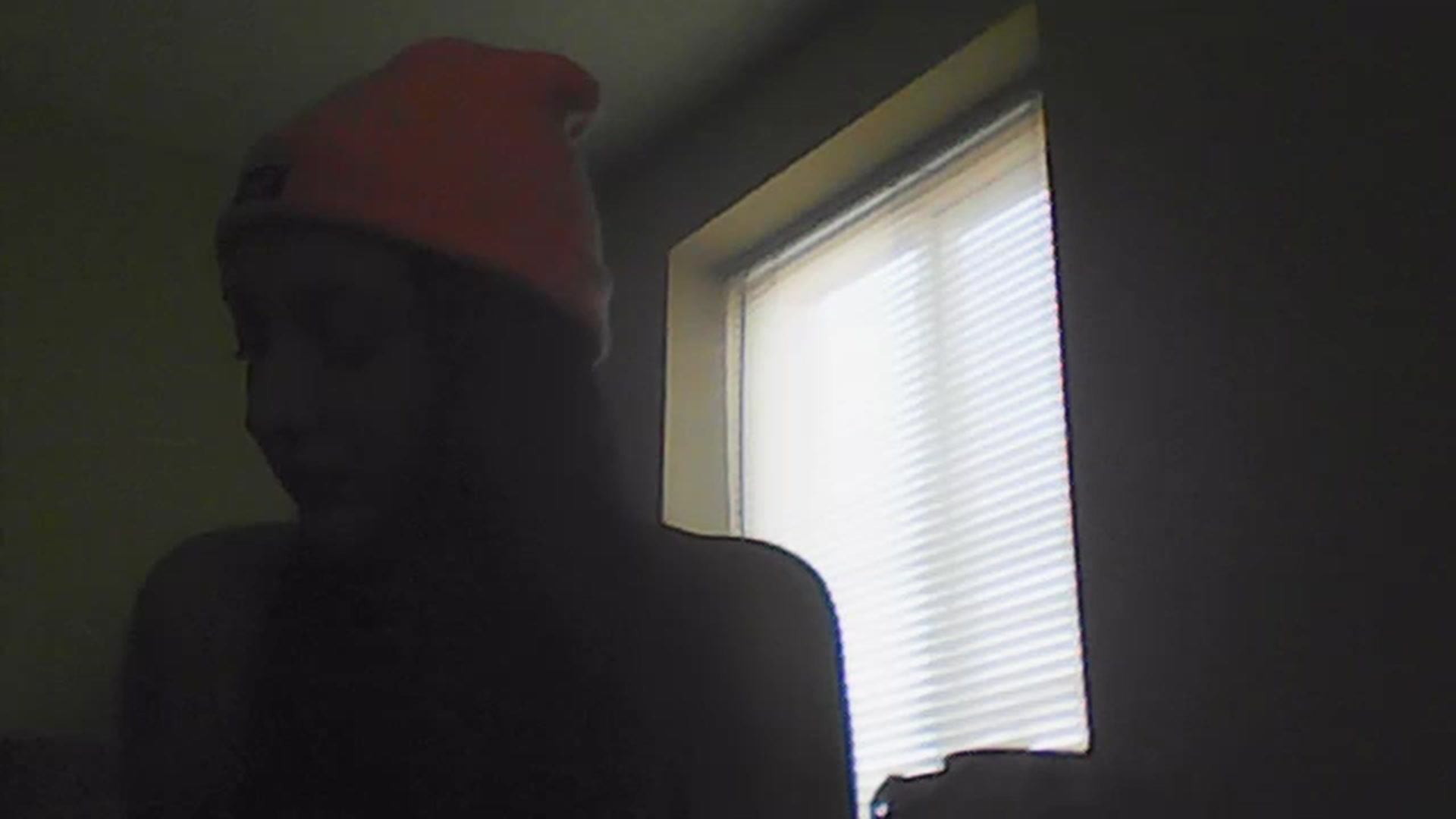 Gallery image thumbnail from Sarafoxxxy's myfreecams stream on, 11/20/2022, 20:47 image 20 of 20