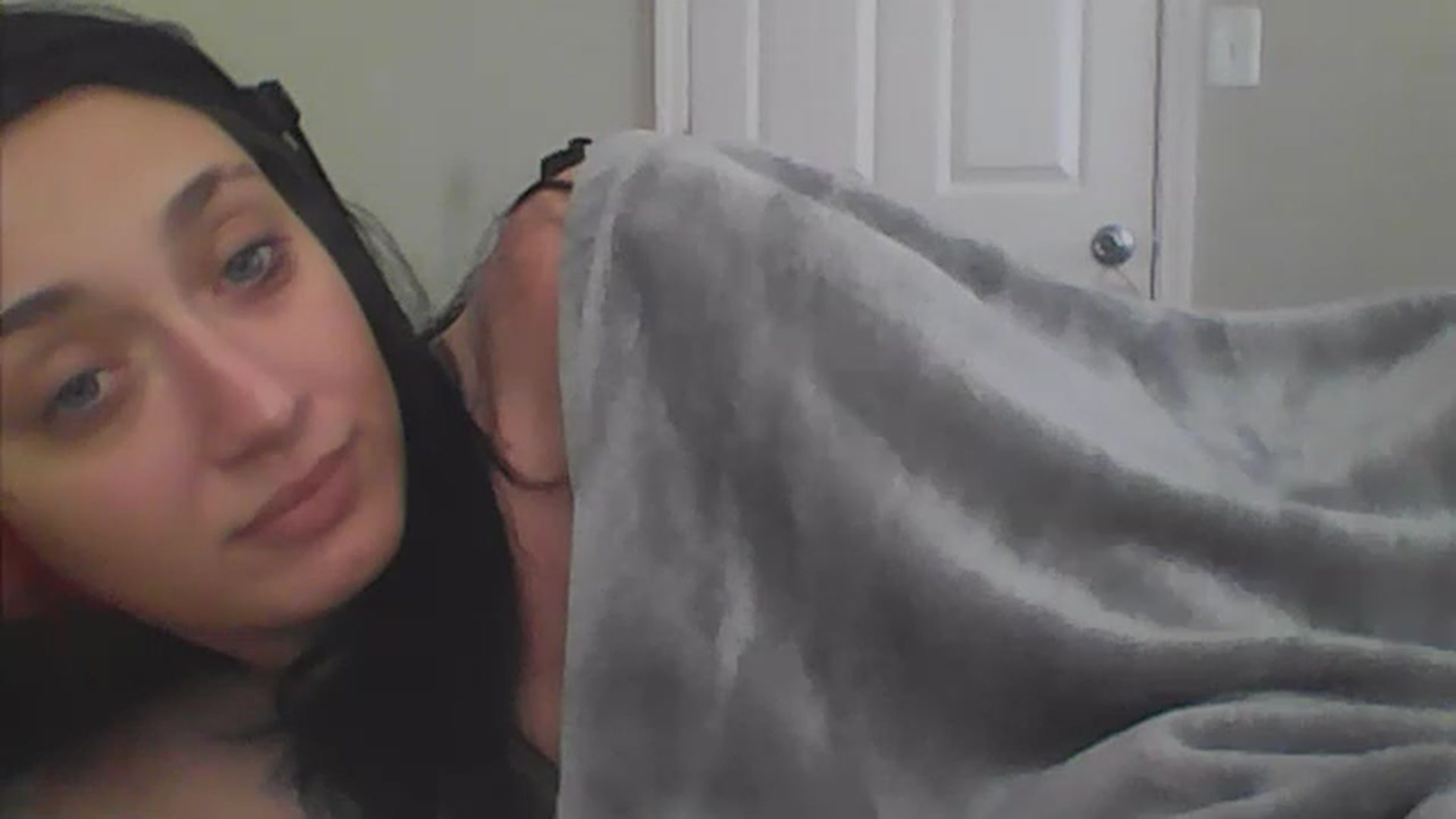 Gallery image thumbnail from Sarafoxxxy's myfreecams stream on, 11/21/2022, 15:06 image 2 of 20