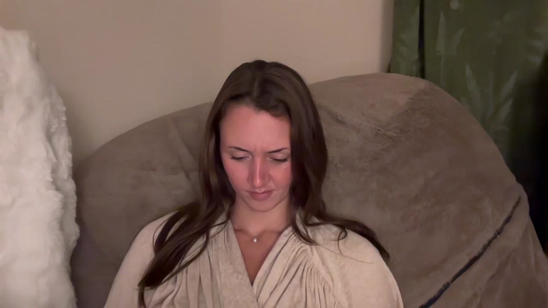 Gallery image thumbnail from SarahBttrfly's myfreecams stream on, 12/15/2025, 04:03 image 17 of 20