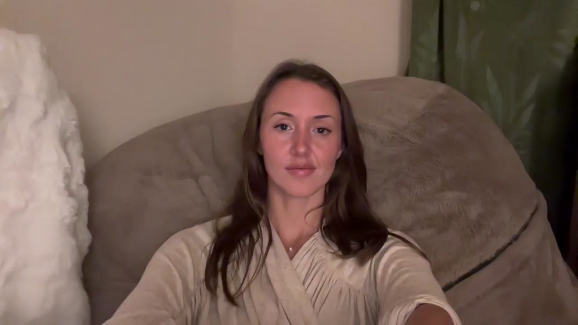 Gallery image thumbnail from SarahBttrfly's myfreecams stream on, 12/15/2025, 04:03 image 2 of 20