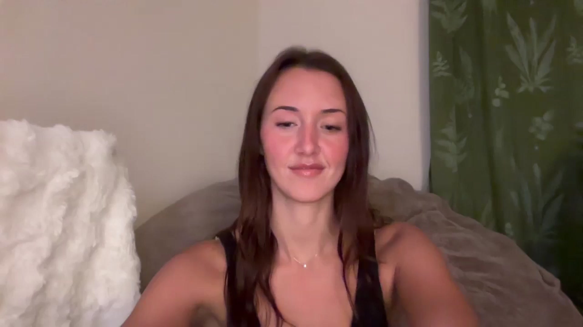 Gallery image thumbnail from SarahBttrfly's myfreecams stream on, 12/20/2025, 05:07 image 7 of 20