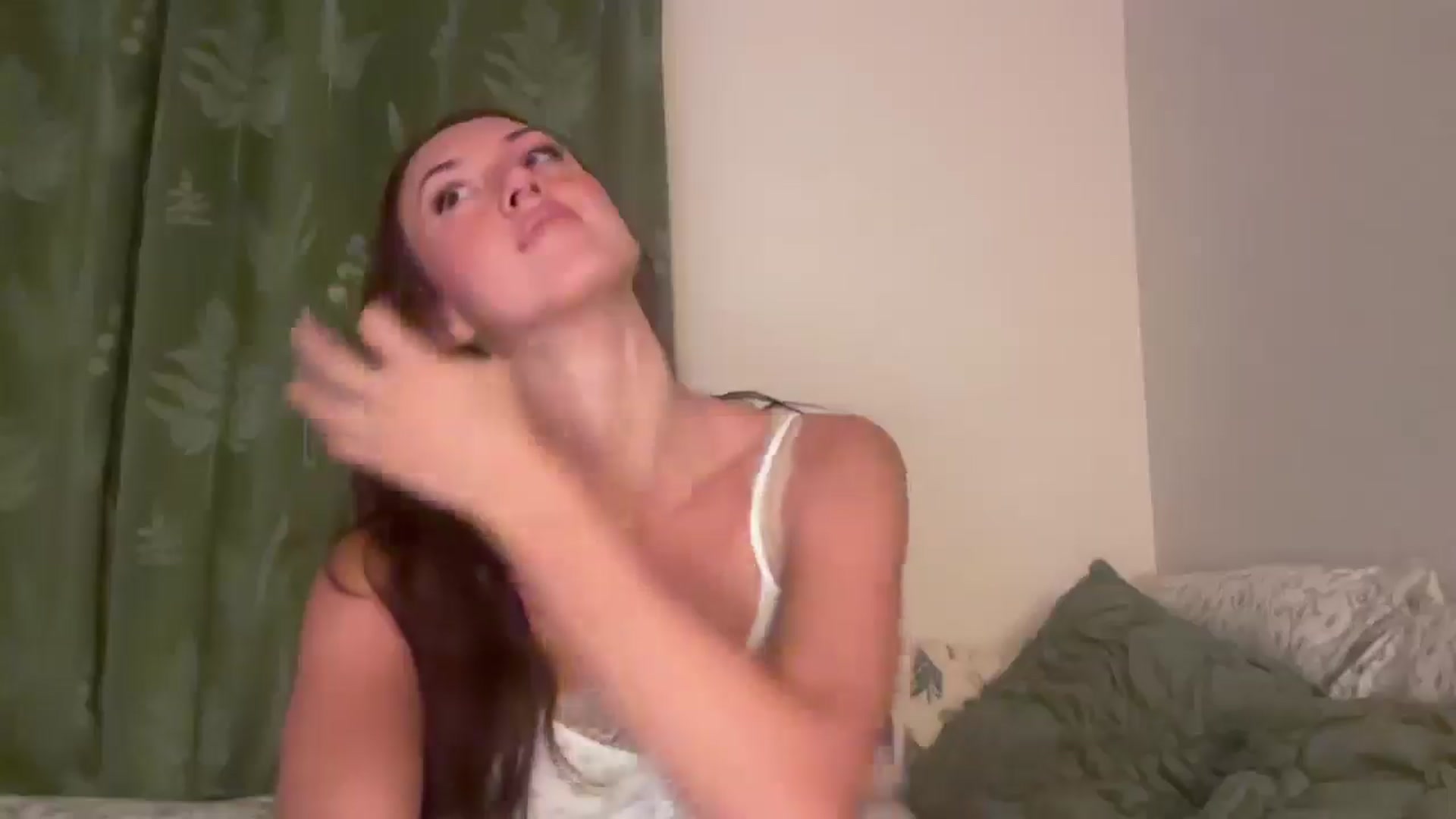 Gallery image thumbnail from SarahBttrfly's myfreecams stream on, 12/21/2025, 02:39 image 19 of 20