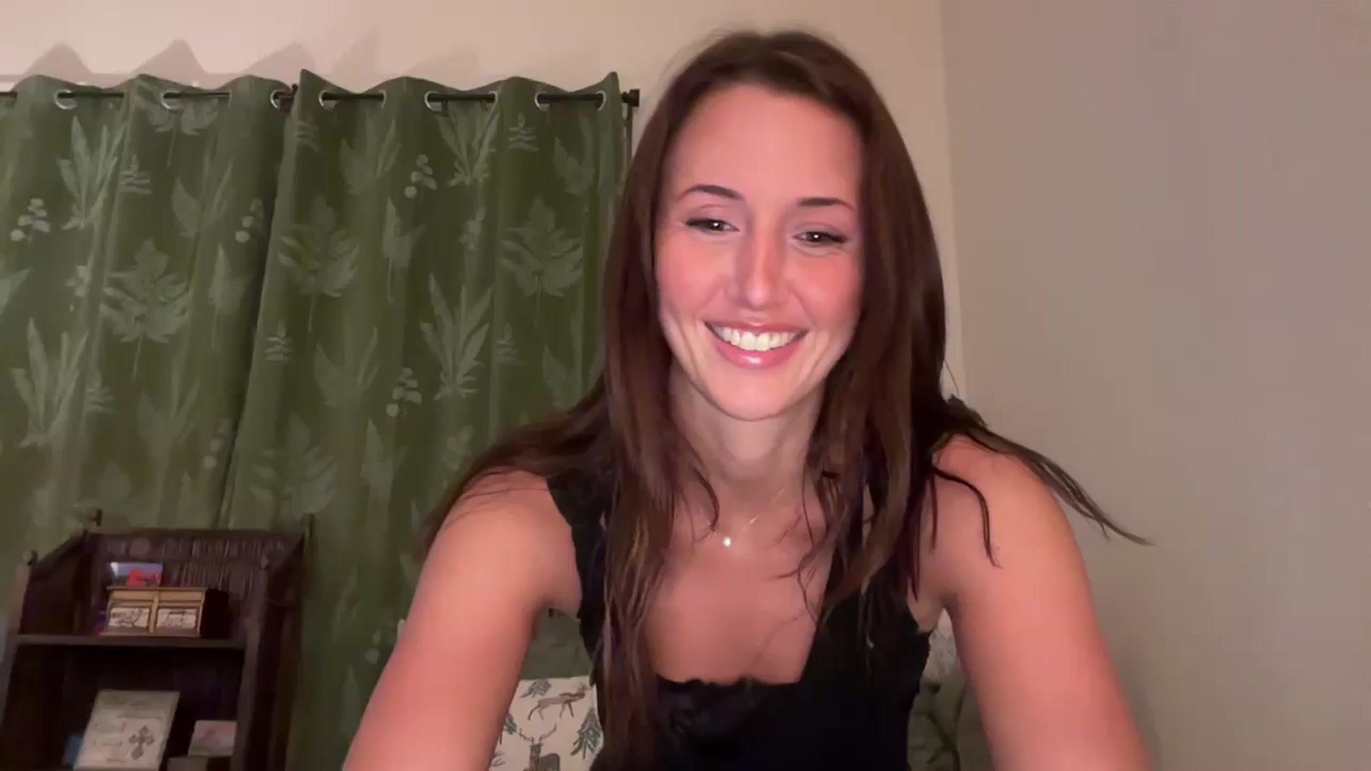 Gallery image thumbnail from SarahBttrfly's myfreecams stream on, 12/22/2025, 01:34 image 14 of 20