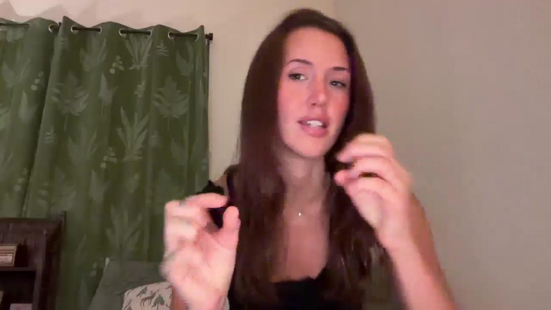 Gallery image thumbnail from SarahBttrfly's myfreecams stream on, 12/22/2025, 04:03 image 2 of 20