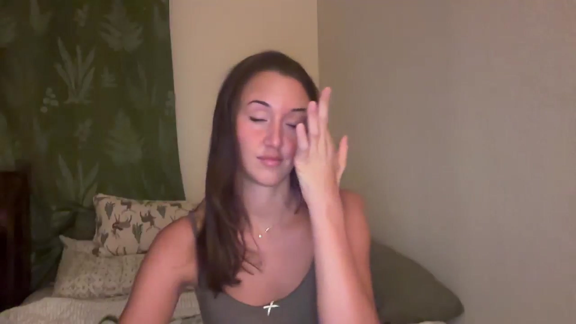 Gallery image thumbnail from SarahBttrfly's myfreecams stream on, 12/29/2025, 02:21 image 20 of 20