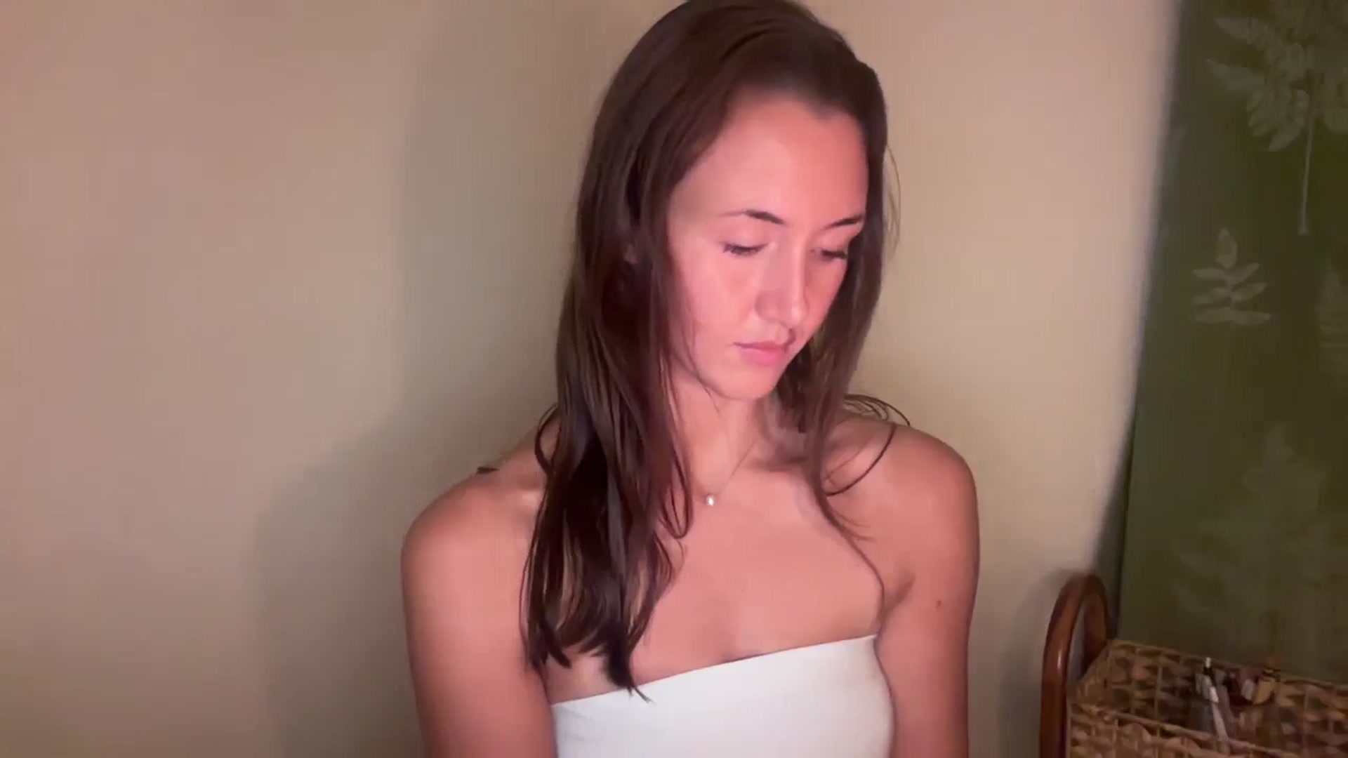 Gallery image thumbnail from SarahBttrfly's myfreecams stream on, 01/17/2026, 04:31 image 2 of 20